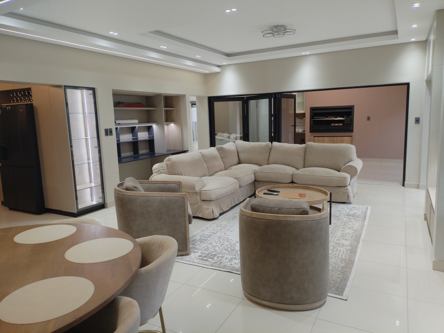 5 Bedroom Property for Sale in Tafelzicht Western Cape